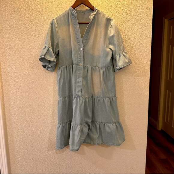 Source Unknown Dresses & Skirts - Light Wash Denim Babydoll Dress M Ruffle Tiered 3/4 Sleeve Boho Casual Cutesy